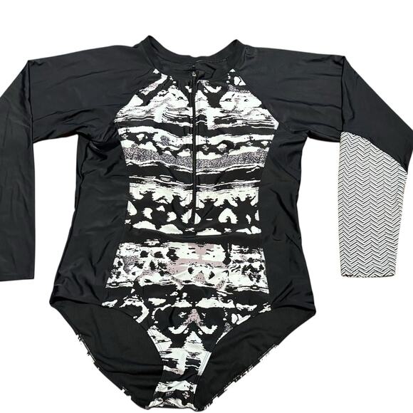 no brand Other - Women’s  3XL Zip Front Long Sleeve Swim Suit with padded Top No Brand